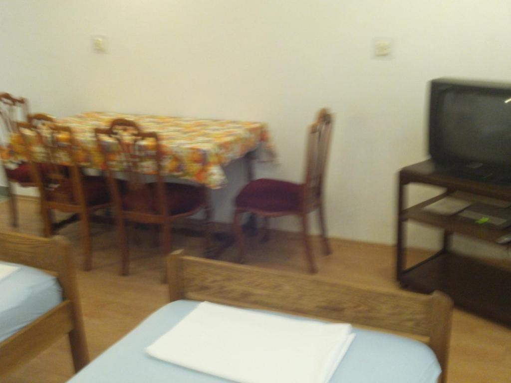 Apartment In Kustici With Balcony, Wifi, Washing Machine Экстерьер фото